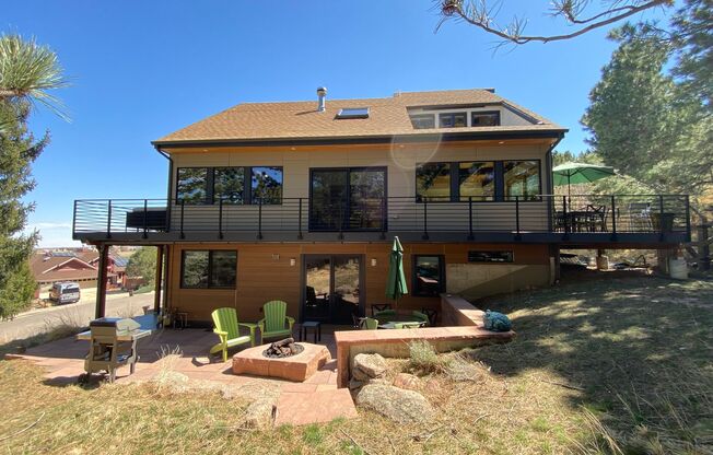 3 Bed 4 Bath Home on in South Boulder.