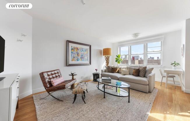 35 21 79 ST