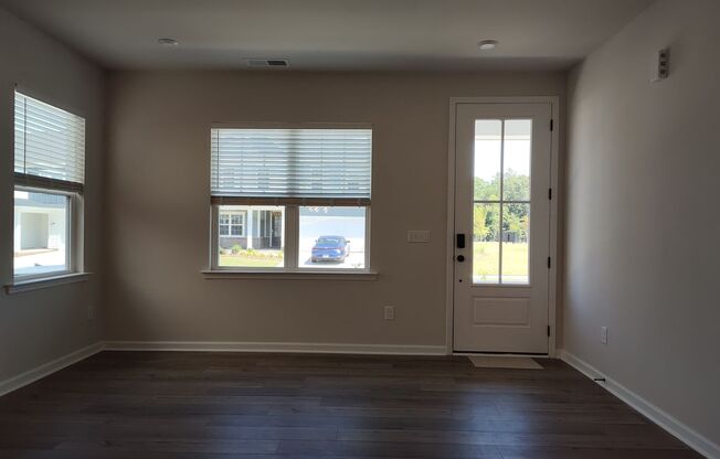 Beautiful new build Townhome located in Trellis at the Common!