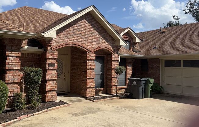 6303 SandyBrook Drive Arlington, TX 76001