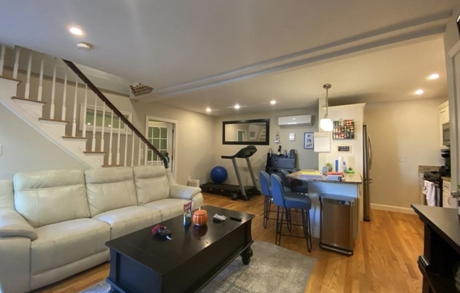 112 BROOKSIDE AVE