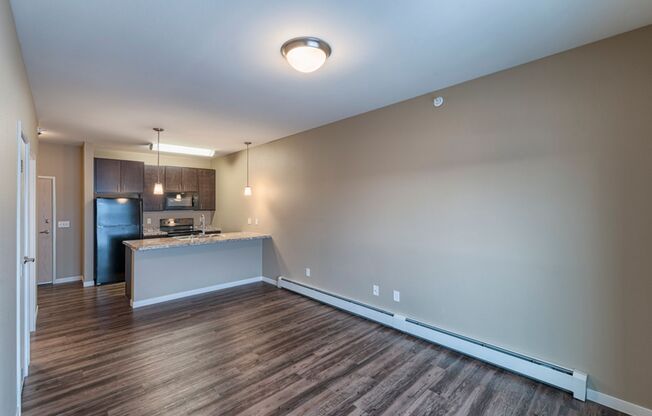 Studio, 1 bath, 611 sqft, $1,015, Unit 112