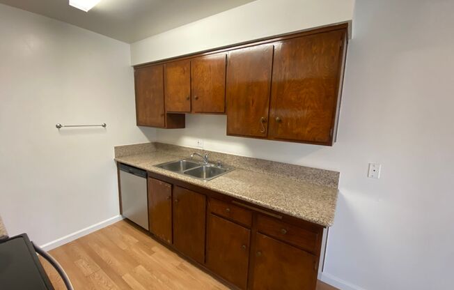 1 bed, 1 bath, 665 sqft, $1,995, Unit D