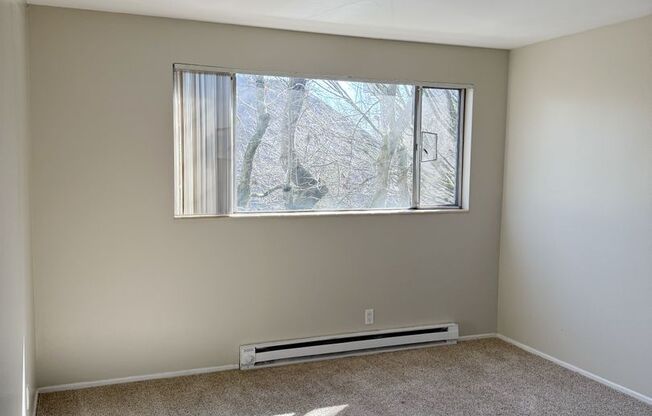 2 beds, 1 bath, 742 sqft, $1,750, Unit 202