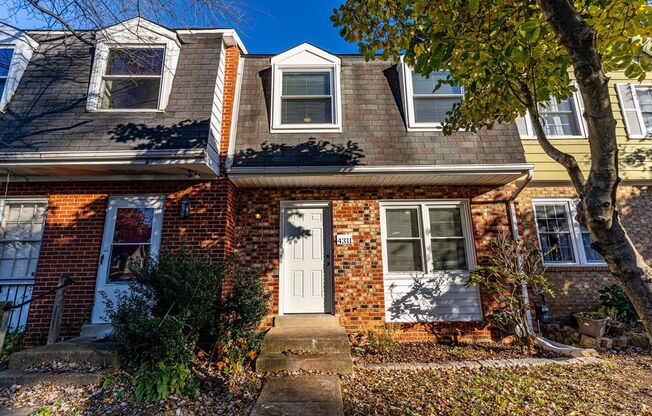 Beautiful 3-Level Townhome with Hardwood Floors & Fenced Yard