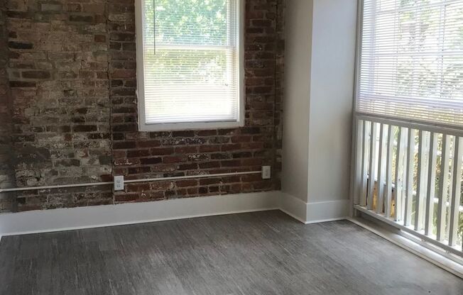 3 beds, 2 baths, 1,100 sqft, $3,200, Unit 300