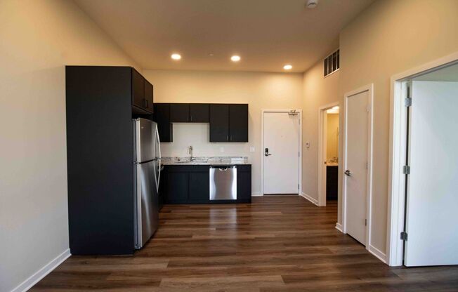 1 bed, 1 bath, 500 sqft, $1,700, Unit 311