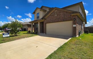 4 beds, 2.5 baths, $2,050