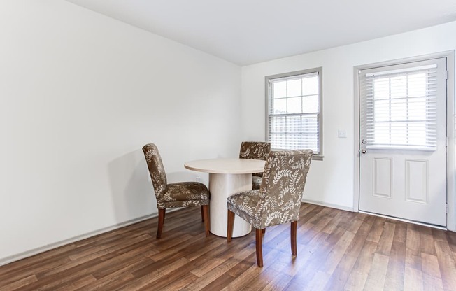 Dining Area at Retreat at St. Andrews, Columbia, South Carolina