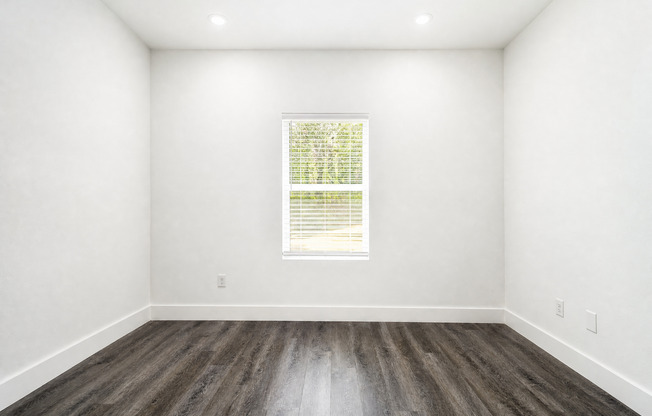 3 beds, 2.5 baths, 1,366 sqft, $1,499, Unit 1320