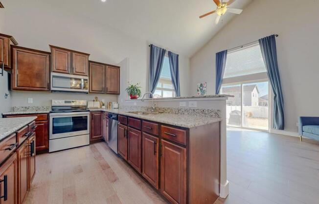 1813 RUDDLESWAY DR