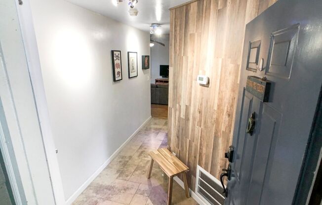 Beautiful Updated 2BR/2BA Condo Near Beltline