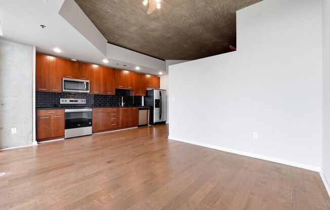 1 bed, 1 bath, $1,995, Unit Unit 1403