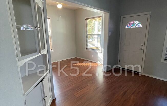 3 beds, 1.5 baths, $2,295