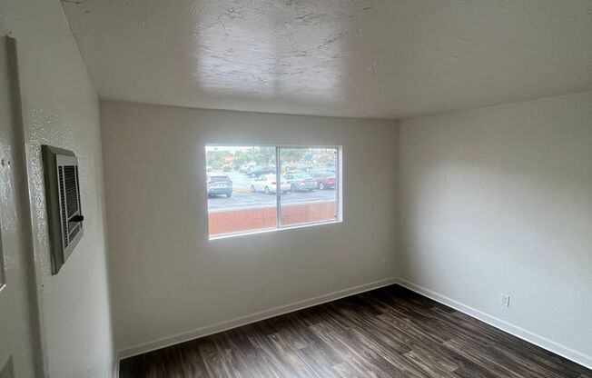 2 beds, 2 baths, $2,195, Unit 3