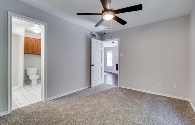 2 beds, 2 baths, $1,650, Unit Unit 213
