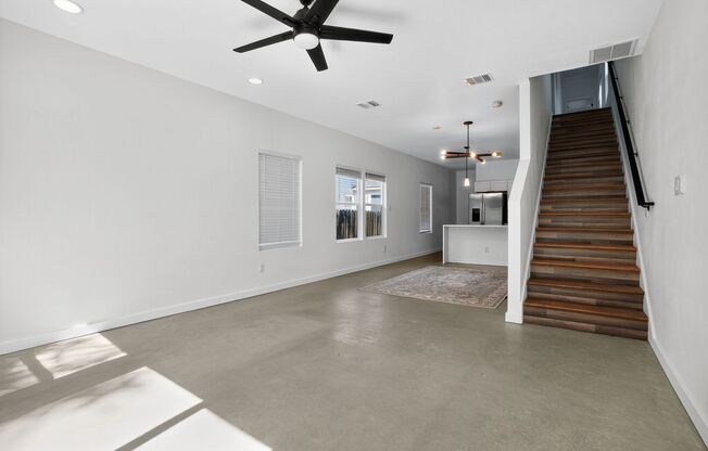 Urban Modern Living Near Downtown San Antonio! **2 Weeks Free!!**