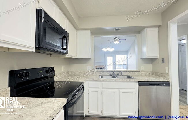 2 beds, 1 bath, 823 sqft, $974, Unit 323