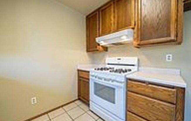 3 beds, 2 baths, $1,950