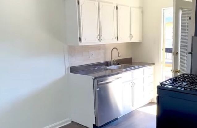 2 beds, 1 bath, 774 sqft, $920, Unit OP-1034#02-R