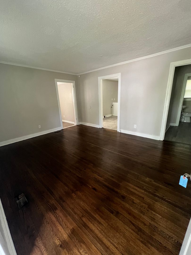 Remodeled 2 Bedroom in Camp North End area