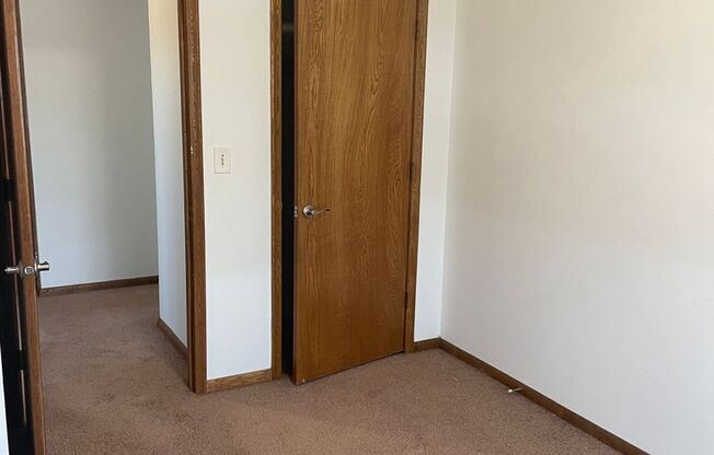 2 beds, 1 bath, 875 sqft, $1,325, Unit 1210-024