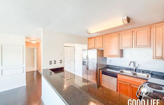 6120 Decena Dr #113