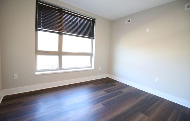 1 bed, 1 bath, 605 sqft, $1,695, Unit APT 429