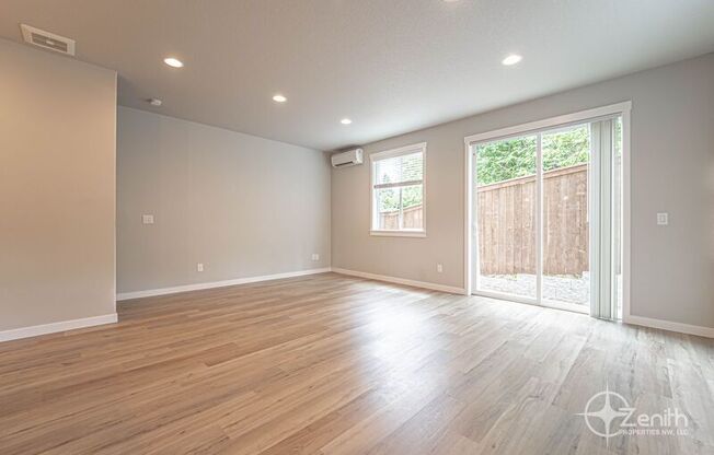 4901 NE 2 CT