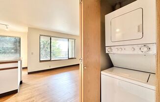 2 beds, 2 baths, 900 sqft, $2,695, Unit 306