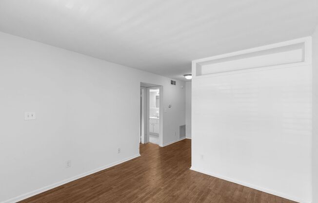 1 bed, 1 bath, 597 sqft, $1,039, Unit 1617K