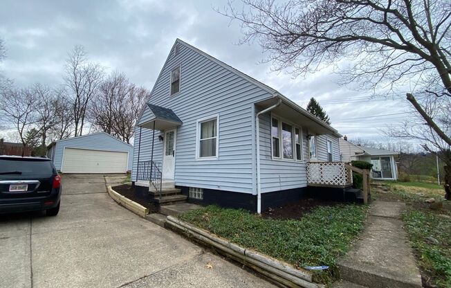 908 Kennebec Ave Akron Oh 44305
