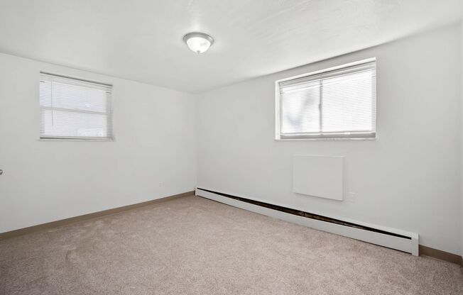 2 beds, 1 bath, 850 sqft, $949, Unit 10609 Lindberg Ave. B1 - Apt. 1