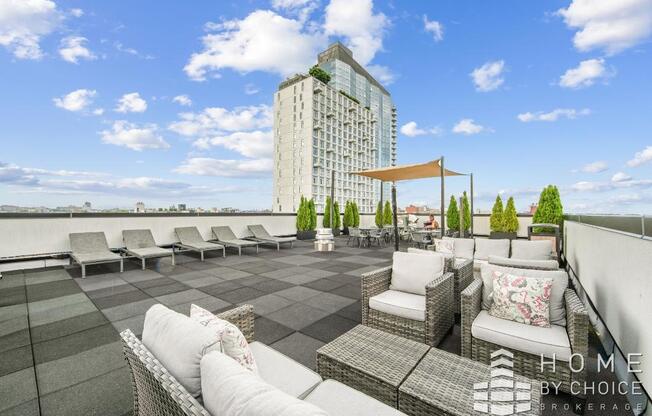 Studio, 1 bath, $2,800, Unit 8E