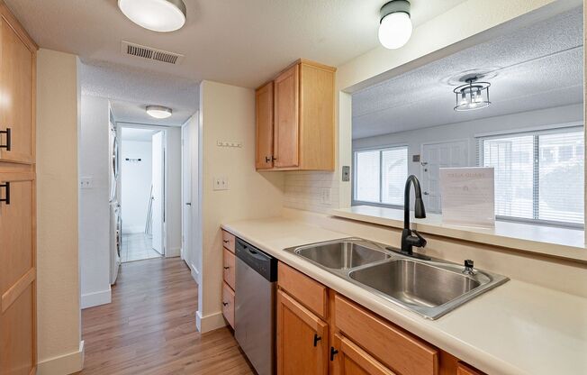 2 beds, 1 bath, $1,545, Unit #105