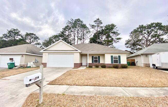 214 Ladue Ave Crestview, FL 32539