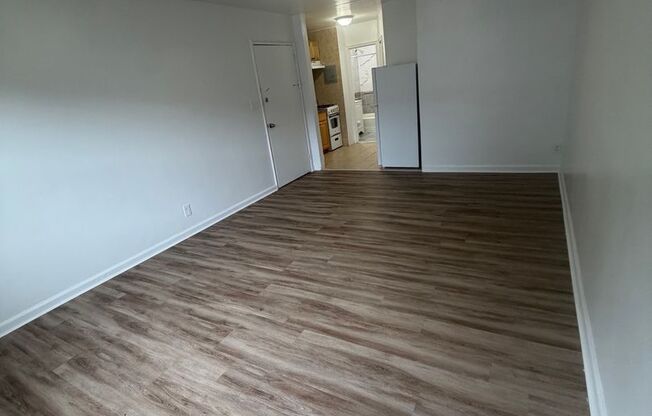 1 bed, 1 bath, 650 sqft, $1,425, Unit 70-A4