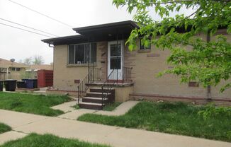 End unit 1 bed 1 bath in Sloans Lake