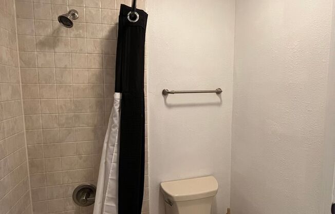 2 beds, 2 baths, $2,450