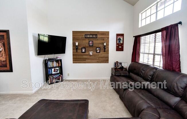 24535 LEAFWOOD DR