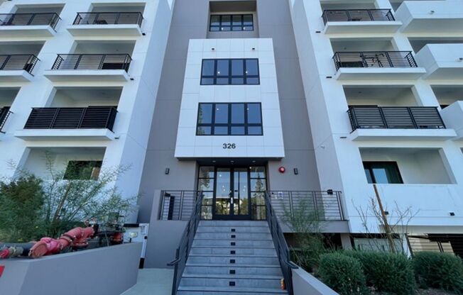 Studio, 1 bath, 574 sqft, $1,950, Unit Unit 307