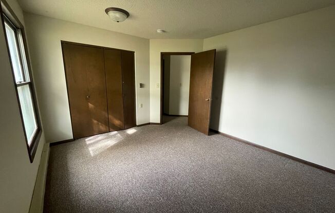 1 bed, 1 bath, 585 sqft, $450, Unit Unit 6B