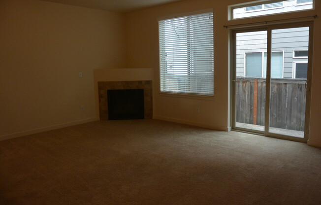 Beautiful Newly Built 2-Story Home in Evergreen for Lease - 13106 NE 25th St.