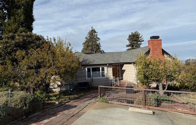 Cozy 800sqft 1BD/1BA Unit in Pinole