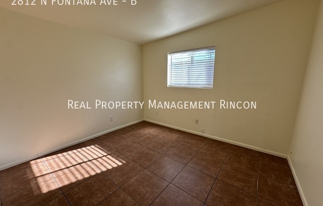 2812 N FONTANA AVE