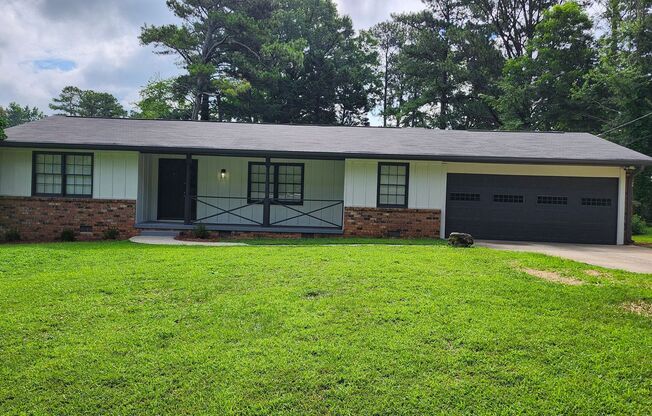 Spacious 4BR Home with Fireplace in Ellenwood