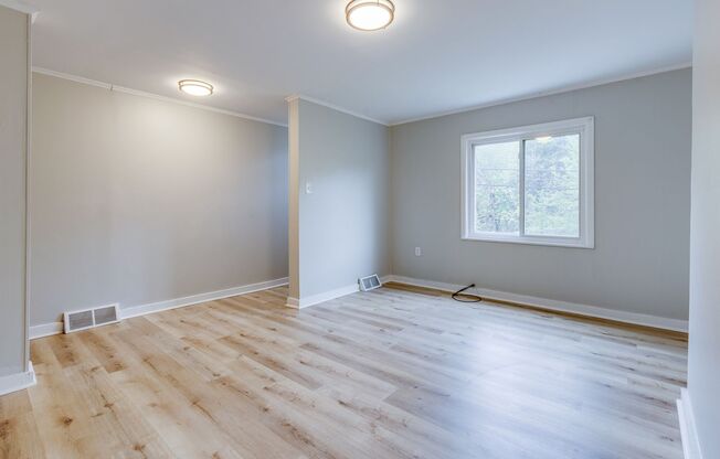 2 Bedroom 1 Bathroom Single Family Home w/finished attic ! (Perry South Neighborhood)