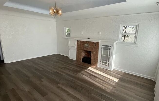 Charming 2 Bed, 1 Bath Home with Modern Upgrades