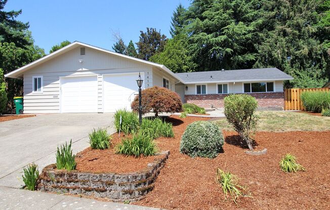 Stunning Remodeled 3 Bed/2.5 Beaverton Home – Highland Neighborhood