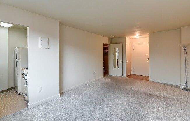 Studio, 1 bath, $1,495